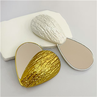 Oyster Mirror